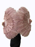 Charger l'image dans la visionneuse de galerie, Beginner Beige wood Marabou & Ostrich Feather fan 21"x 38" - hotfans