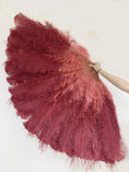 Carica l'immagine nel visualizzatore Galleria, Professional 4 Layers mix color burgundy & Coral red Ostrich Feather Fan 35"x 67" - hotfans