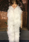 Charger l'image dans la visionneuse de galerie, Luxurious White 25 Ply Ostrich Feather Boa - hotfans