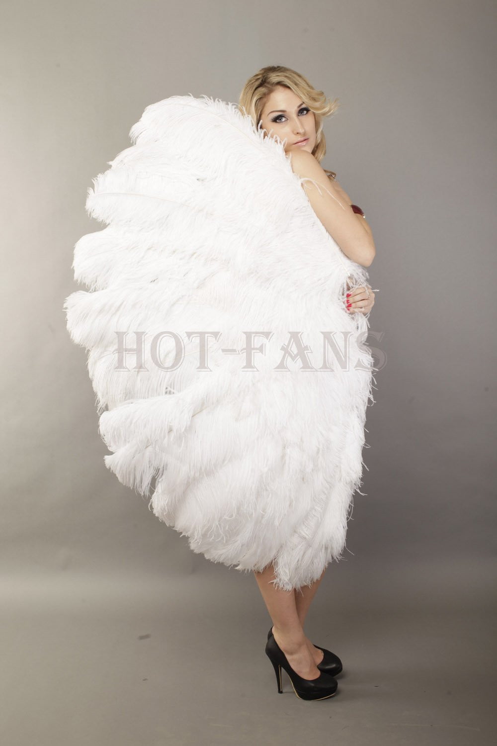 White 3 Layers Ostrich Feather Fan Opened 65" with Travel leather Bag.