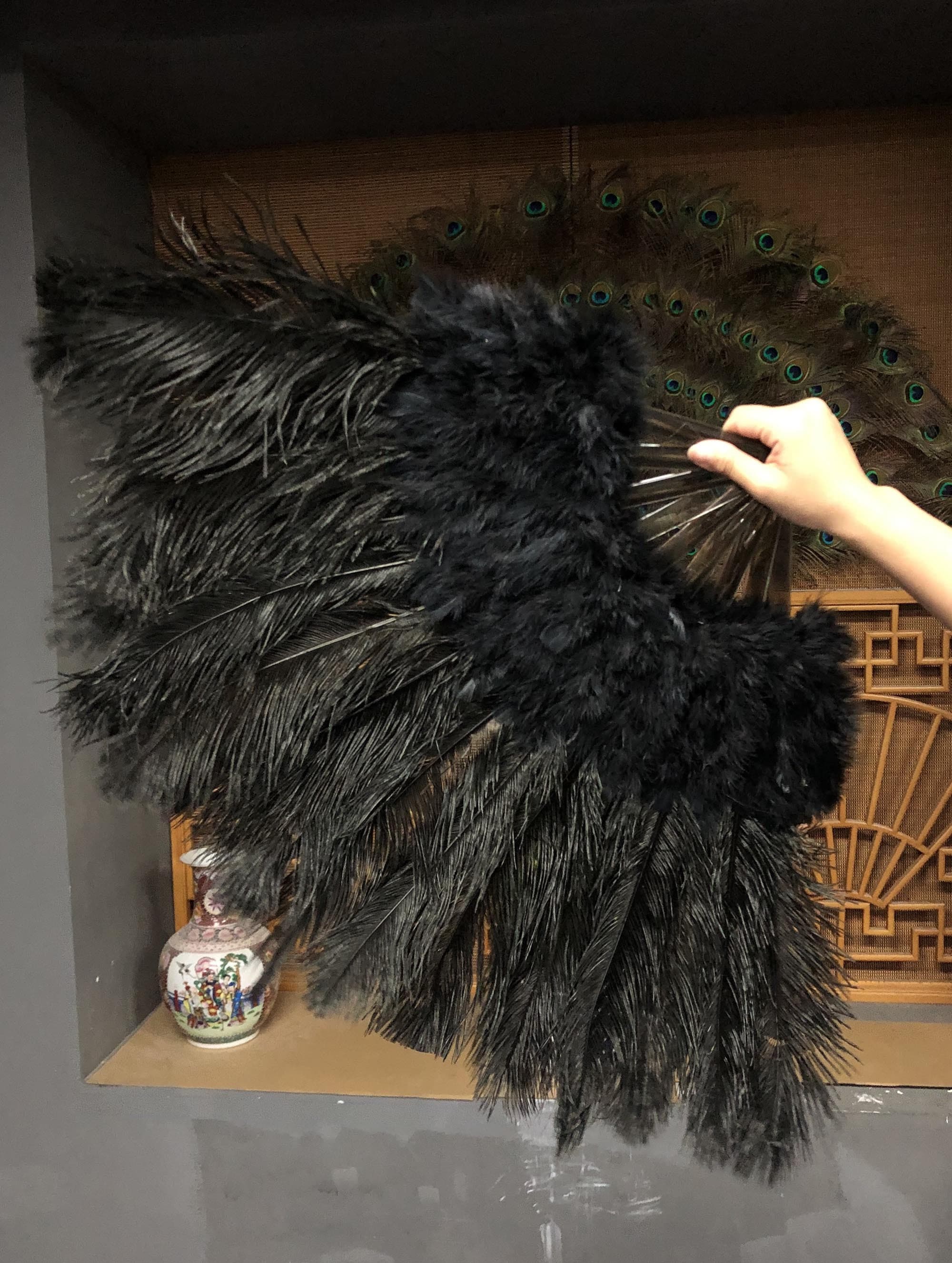 Black Marabou Ostrich Feather fan 21"x 38" with Travel leather Bag.