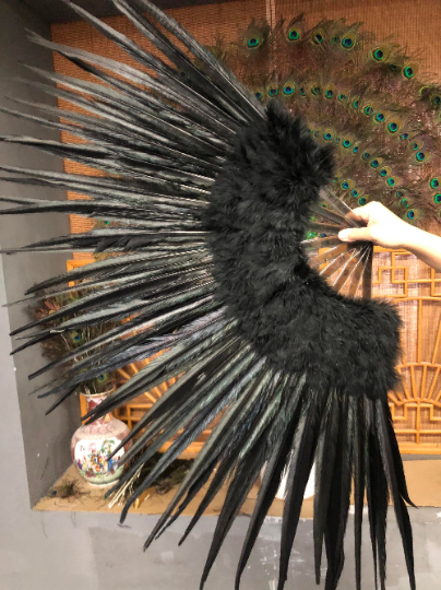 Marabou Fans - Elegant and Versatile Turkey Feather Fans