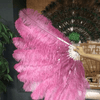 Abanico de plumas de avestruz fucsia de 2 capas de 30 "x 54" con bolsa de viaje de cuero.