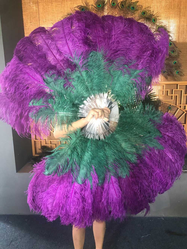 Mezcla violeta oscuro y verde bosque Abanico de plumas de avestruz de 2 capas de 30 '' x 54 '' con bolsa de viaje de cuero.