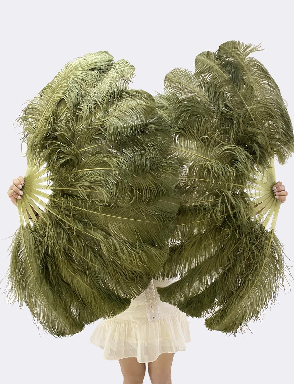 A pair Olive green Single layer Ostrich Feather fan 24"x 41" with leather travel Bag.