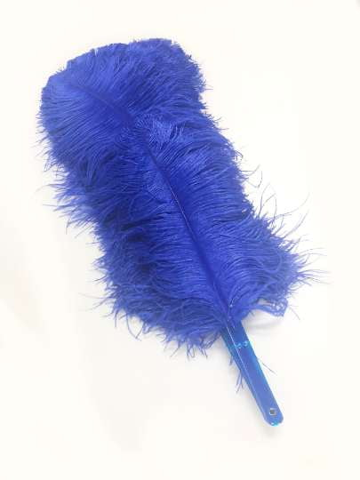 Abanico de plumas de avestruz azul real de 2 capas XL de 34&#39;&#39;x 60&#39;&#39; con bolsa de viaje de cuero.