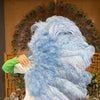 Abanico azul bebé de plumas de avestruz de marabú de 24 "x 43" con bolsa de viaje de cuero.