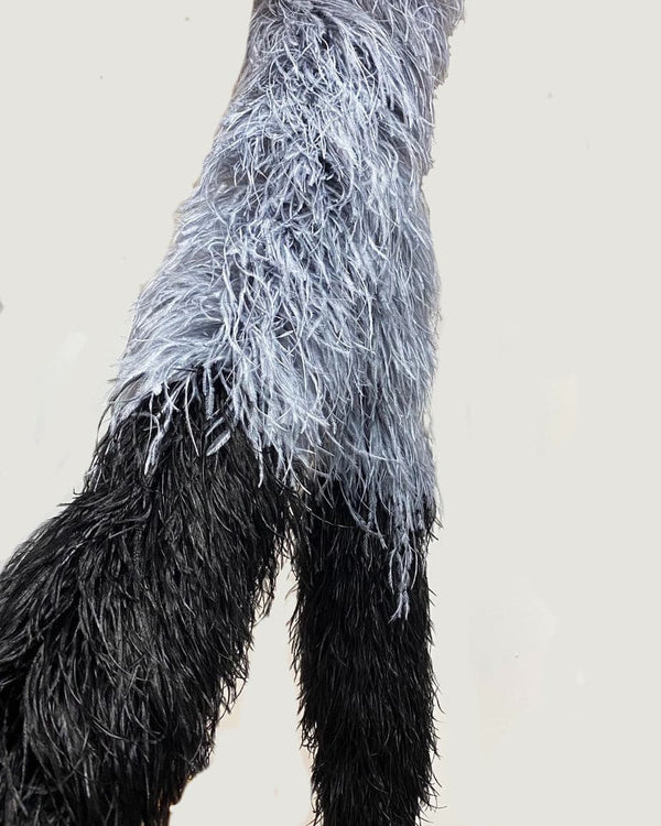 Boa de plumas de avestruz de lujo de 20 capas mezcla de color gris oscuro y negro 71