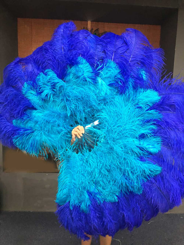 Abanico de plumas de avestruz XL de 2 capas en color azul y azul real, de 34&#39;&#39;x 60&#39;&#39; con bolsa de viaje de cuero.