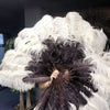Mezcla beige y café Abanico de plumas de avestruz de 2 capas de 30''x 54 '' con bolsa de viaje de cuero.