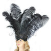 黒のショーガール オープン フェイス ダチョウの羽の頭飾り。