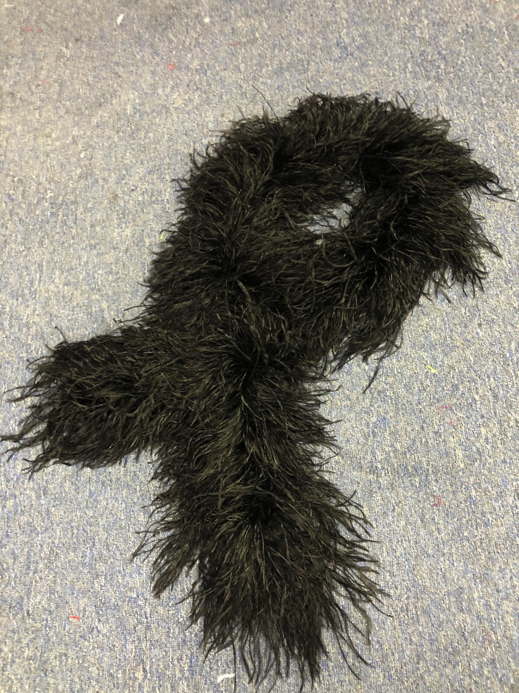 Boa di piume di struzzo di lusso nero a 25 strati lungo 71 (180 cm)