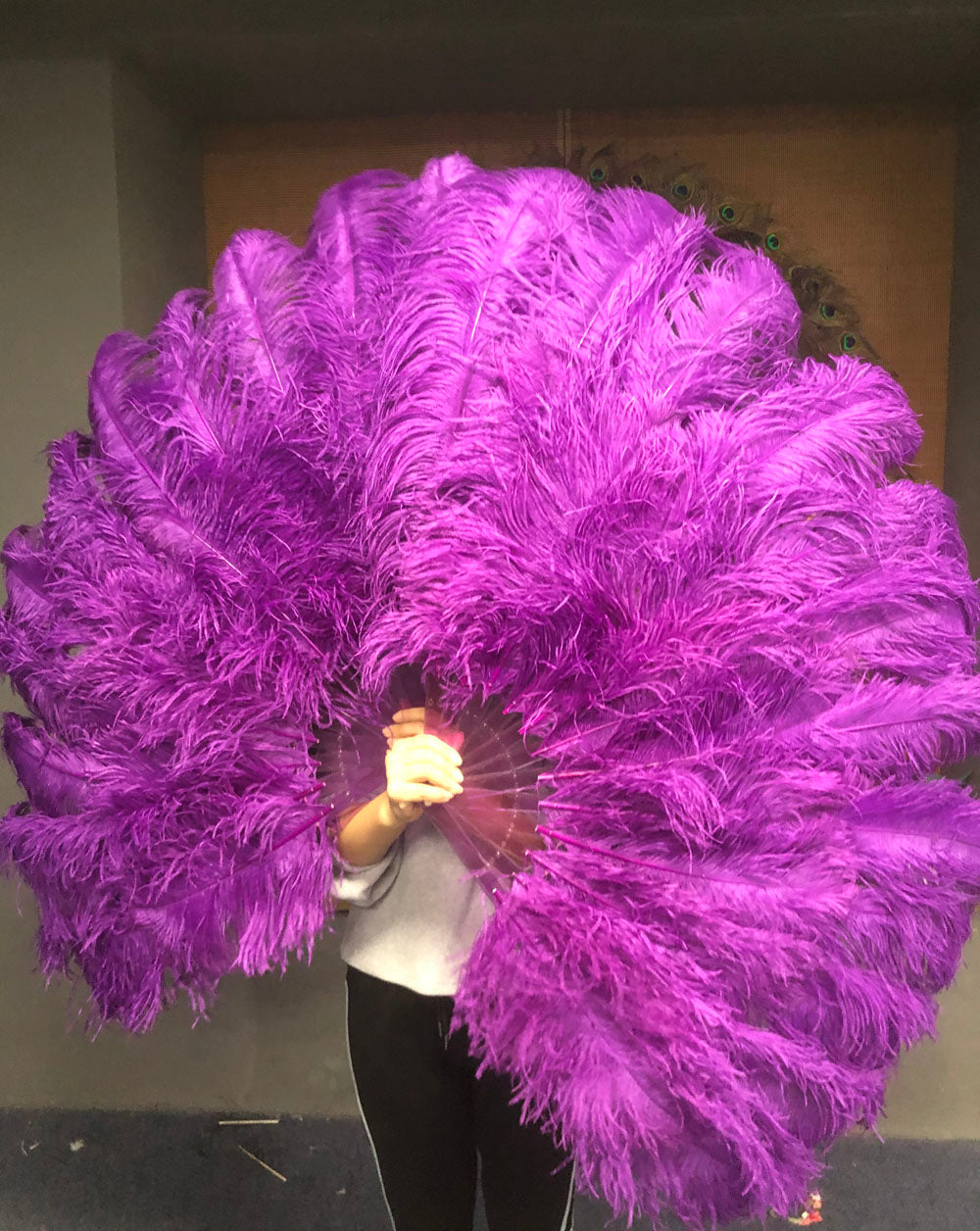 XL 2 Layers Dark purple Ostrich Feather Fan 34''x 60'' with Travel leather Bag.