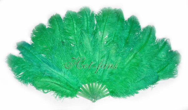 Abanico de plumas de avestruz verde esmeralda XL de 2 capas de 34&#39;&#39;x 60&#39;&#39; con bolsa de viaje de cuero.