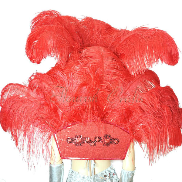 Conjunto de tocado y pieza para la espalda con cara abierta de plumas de avestruz rojas.