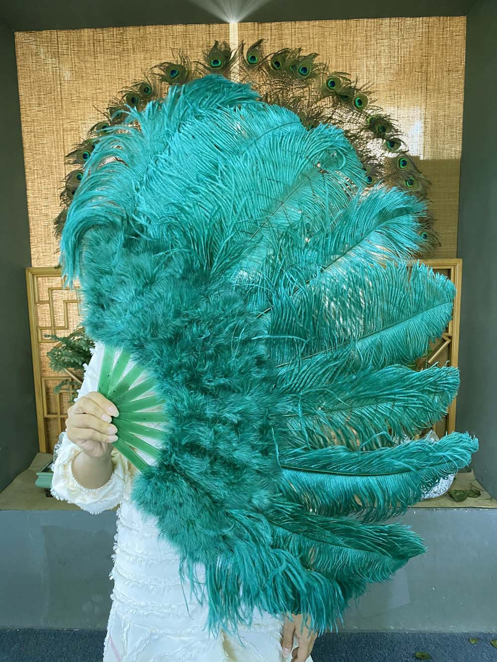 Forest green Marabou Ostrich Feather fan 24"x 43" with Travel leather Bag.