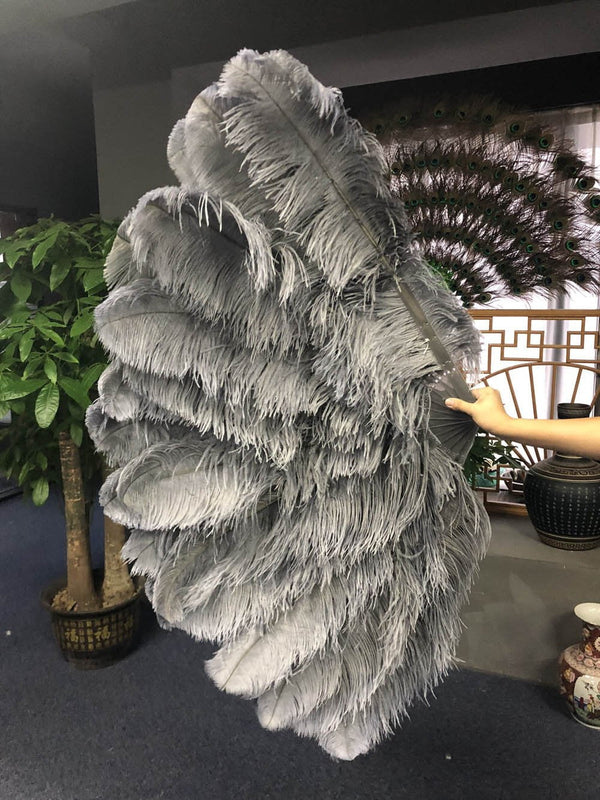 Abanico de plumas de avestruz 3 capas gris oscuro Abierto 65