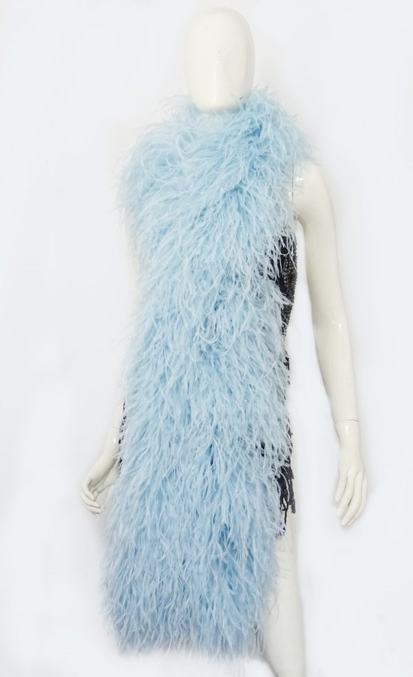 Boa de penas de avestruz luxuosa azul claro de 20 camadas com 71&quot; de comprimento (180 cm).