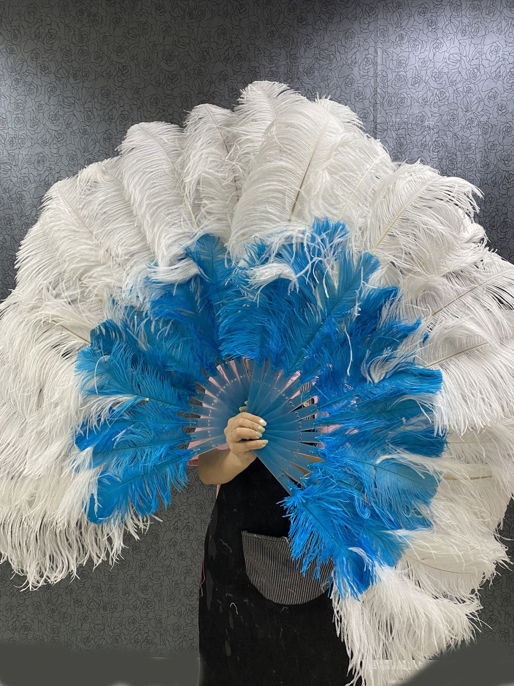 Mix blue & white 2 Layers Ostrich Feather Fan 30''x 54'' with Travel leather Bag.