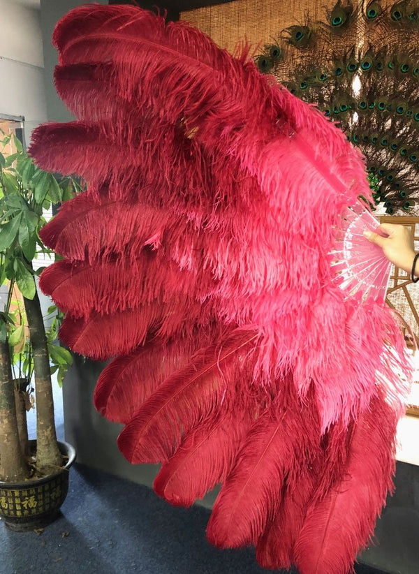Abanico de plumas de avestruz de 2 capas, color rojo coral y burdeos, XL, de 34 x 60 pulgadas, con bolsa de viaje de cuero.