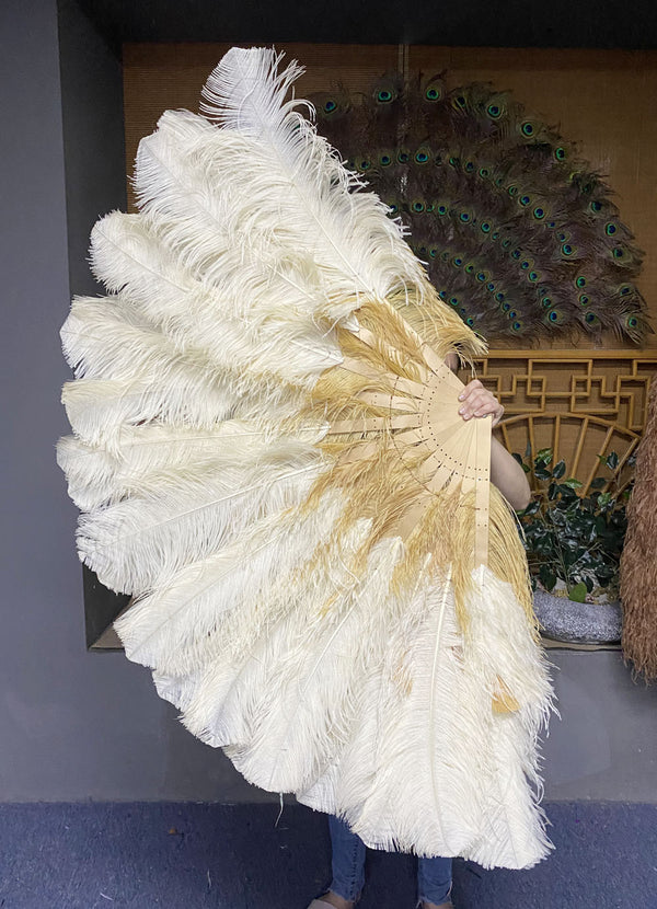 Abanico de plumas de avestruz de 3 capas de mezcla beige y trigo abierto 65