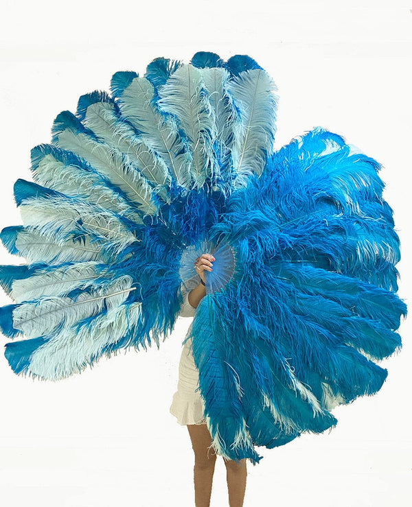 Abanico de plumas de avestruz de 3 capas, color turquesa y verde menta, abierto 65&quot; con bolsa de viaje de cuero.