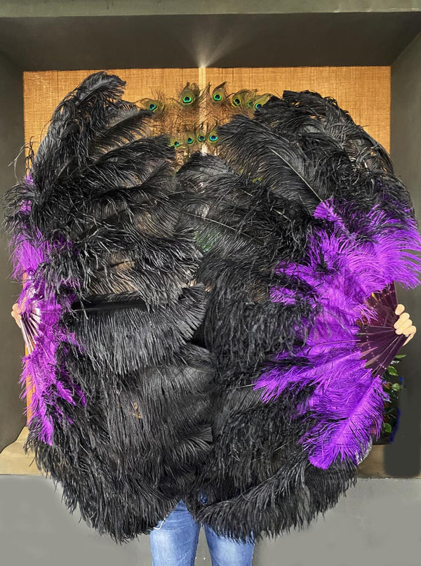 Mezcle un abanico de plumas de avestruz de 2 capas en negro y morado oscuro de 30&#39;&#39;x 54&#39;&#39; con una bolsa de cuero de viaje.