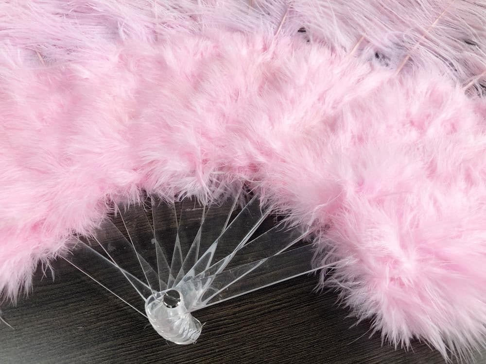 pink Marabou Ostrich Feather fan 21"x 38" with Travel leather Bag.