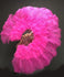Abanico de plumas de avestruz de marabú rosa oscuro de 21&quot;x 38&quot; con bolsa de viaje de cuero.