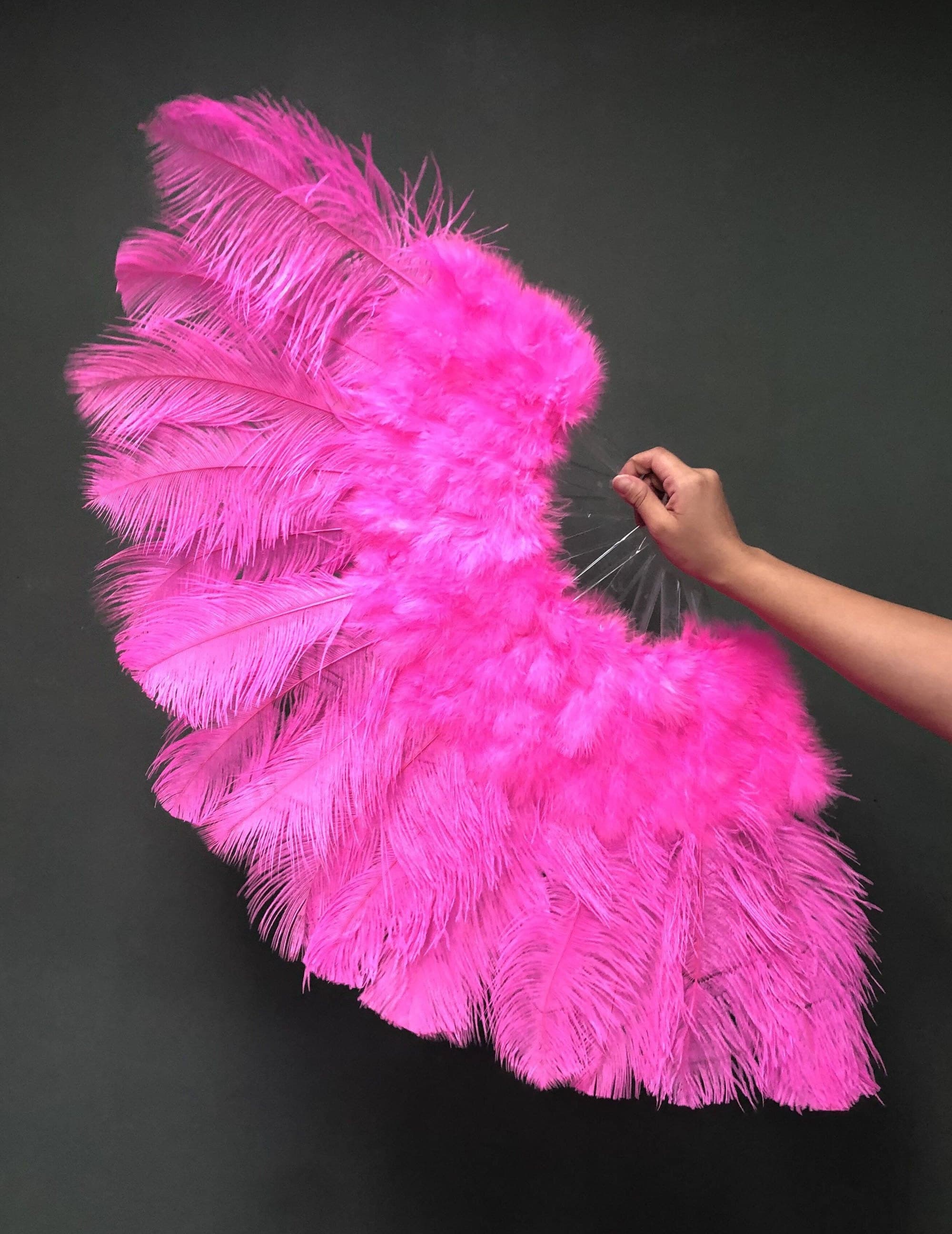 Dark pink Marabou Ostrich Feather fan 21"x 38" with Travel leather Bag.