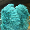 Abanico de plumas de avestruz verde azulado de 2 capas XL de 34&#39;&#39;x 60&#39;&#39; con bolsa de cuero de viaje.