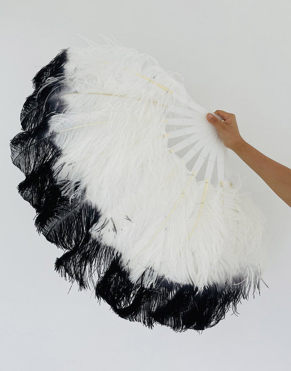 Un par de puntas blancas tinte negro Abanico de pluma de avestruz de una sola capa 24