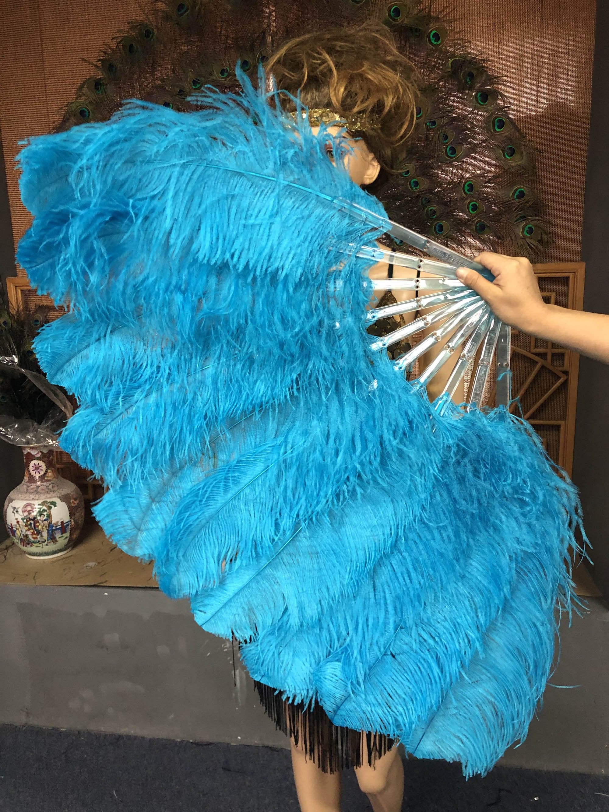 A pair turquoise Single layer Ostrich Feather fan 24"x 41" with leather travel Bag.