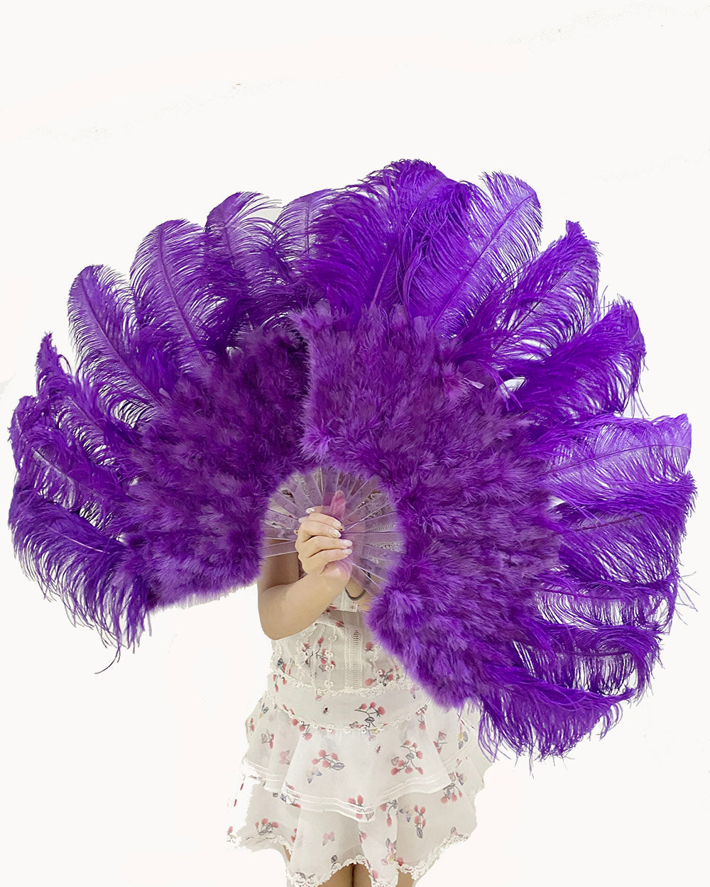 violet Marabou Ostrich Feather fan 24"x 43" with Travel leather Bag.