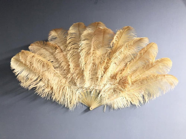 Abanico 2 capas de plumas de avestruz trigo 30