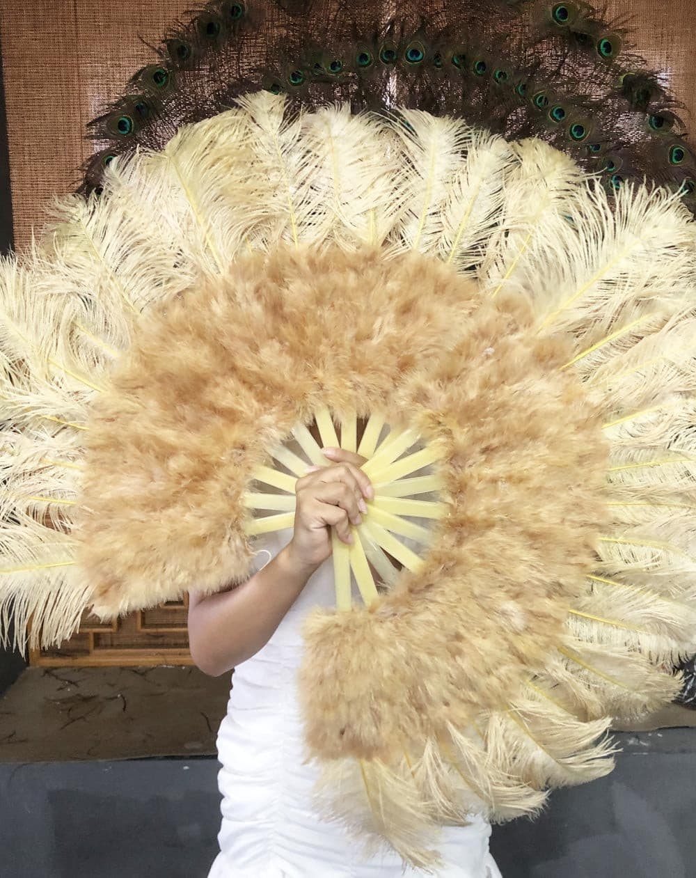 wheat Marabou Ostrich Feather fan 21"x 38" with Travel leather Bag.