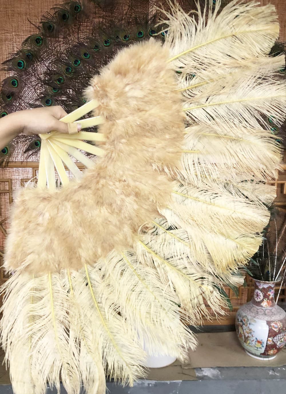 wheat Marabou Ostrich Feather fan 21"x 38" with Travel leather Bag.