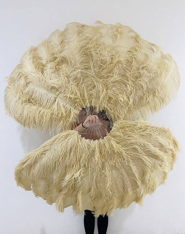 Abanico XL de 2 capas de pluma de avestruz de trigo 34''x 60 '' con bolsa de viaje de cuero.