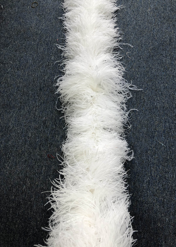 Boa de plumas de avestruz de lujo blanca de 25 capas 71