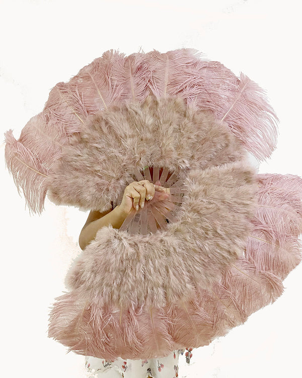 Abanico de plumas de avestruz de marabú de madera beige de 21&quot;x 38&quot; con bolsa de viaje de cuero.