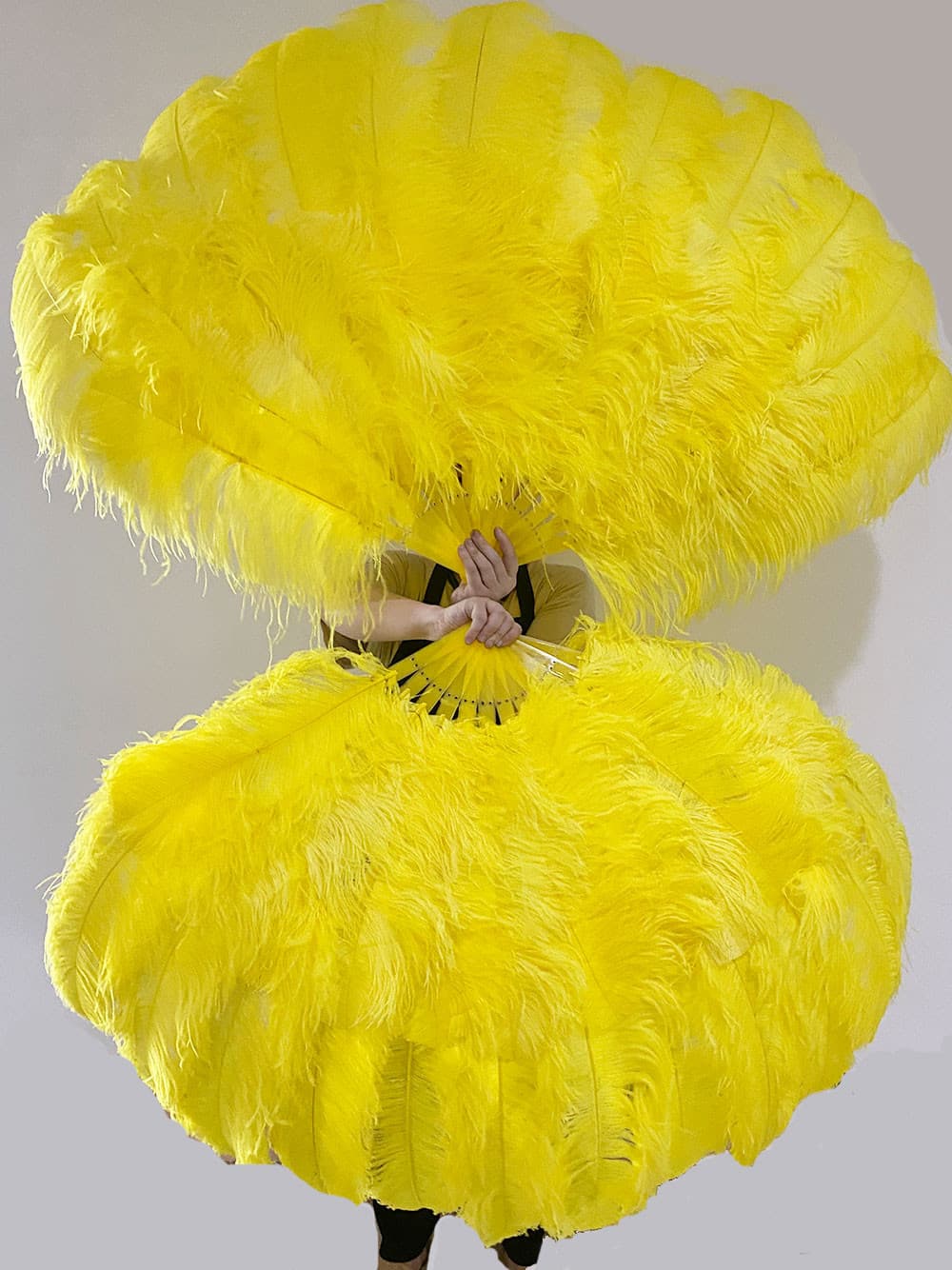 XL 2 Layers yellow Ostrich Feather Fan 34''x 60'' with Travel leather Bag.