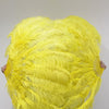 Abanico de plumas de avestruz amarillo de 2 capas de 30"x 54" con bolsa de viaje de cuero.